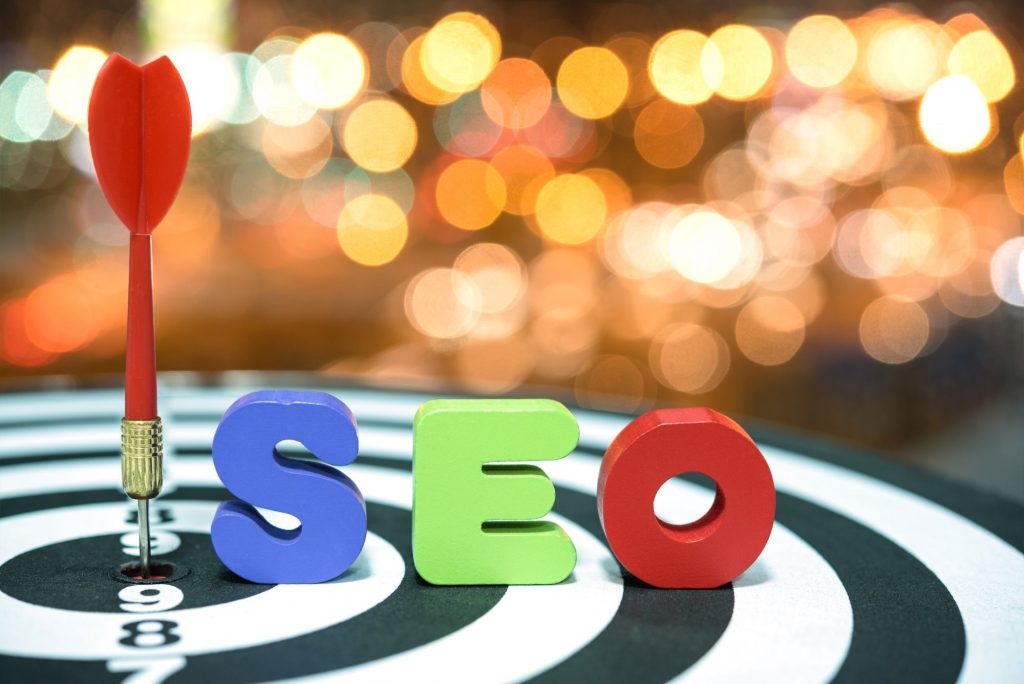 Image of target, dart and the word "SEO" representing how to choose the best SEO company in Bangkok